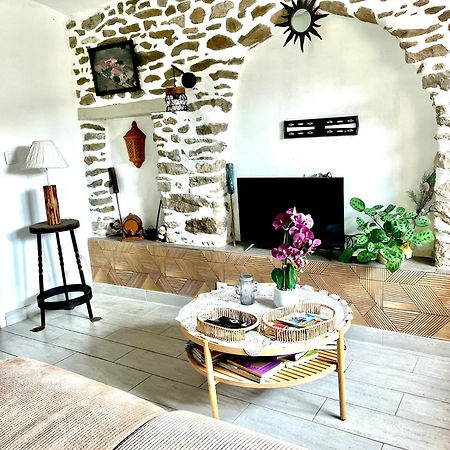 Appartement Cosy Saint-Hilaire-de-Brethmas Bagian luar foto