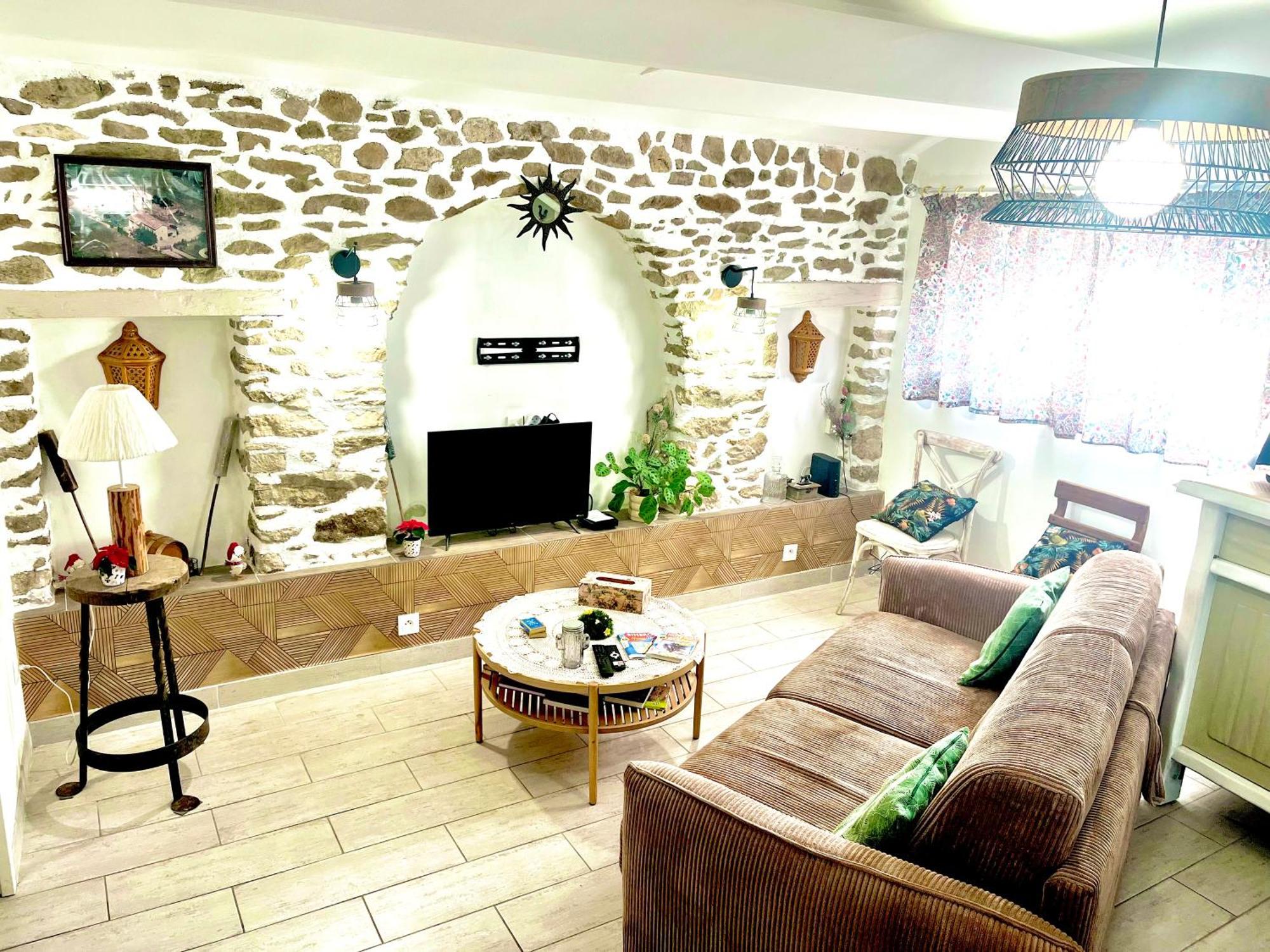 Appartement Cosy Saint-Hilaire-de-Brethmas Bagian luar foto