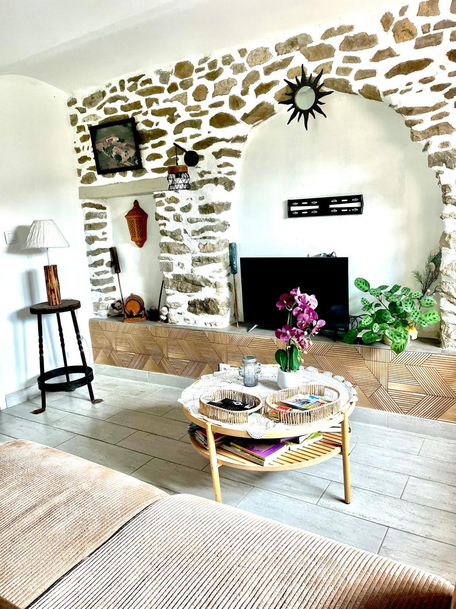 Appartement Cosy Saint-Hilaire-de-Brethmas Bagian luar foto