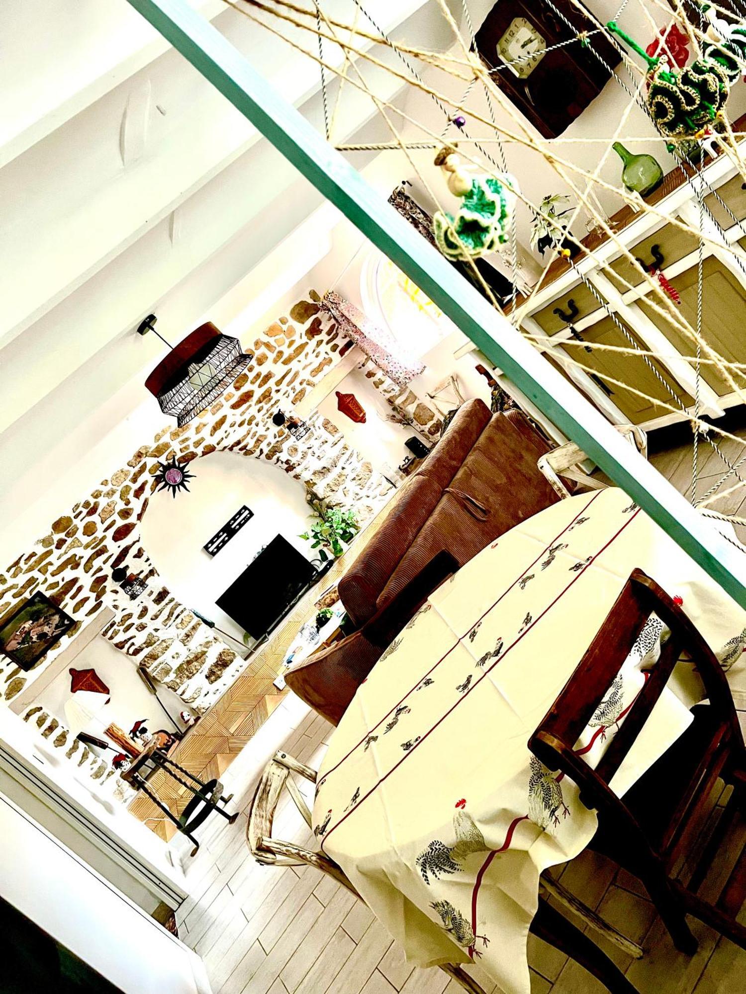 Appartement Cosy Saint-Hilaire-de-Brethmas Bagian luar foto